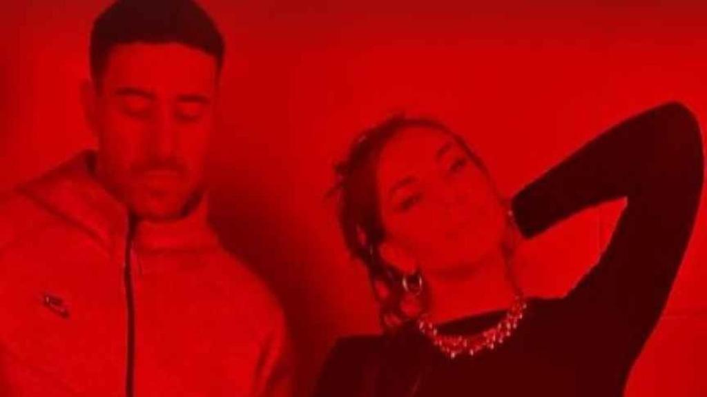 Inés Hernand y Dj Verse, en la imagen de sus redes sociales.