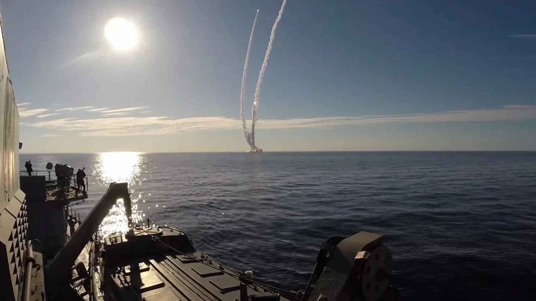 Lanzamiento de misiles desde un submarino