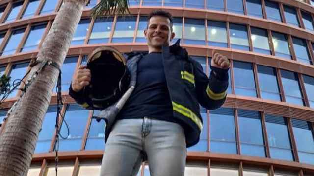 El bombero toledano Narciso Gómez. Foto: Redes sociales de la concejala de Talavera Tita García Élez.