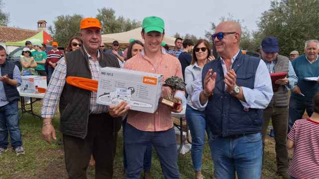 Gran éxito en los concursos de poda y de habilidad con tractor de Mora (Toledo): los ganadores