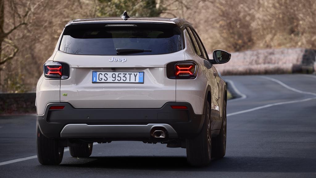 Jeep Avenger e-Hybrid.