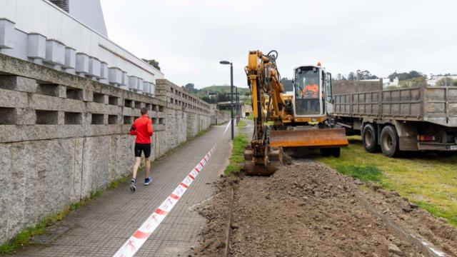 Imagen del transcurso de las obras del carril bici en Someso