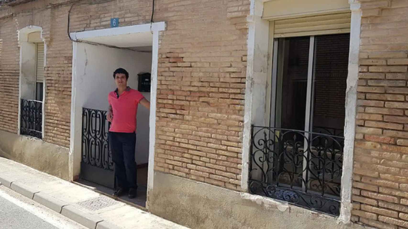 Alfonso en su casa de Valbuena