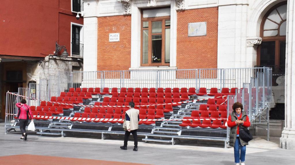 Las nuevas butacas en la Plaza Mayor de Valladolid