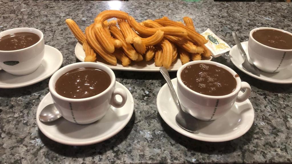 Un sabroso chocolate con churros