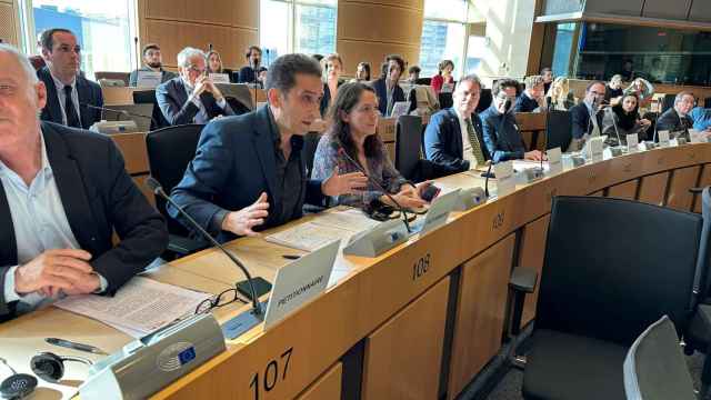 Vicente Andrés interviene ante la Comisión de Peticiones del Parlamento Europeo.