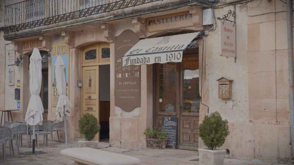La confitería centenaria de un pueblecito de Segovia donde elaboran rosquillas y otras dulces historias