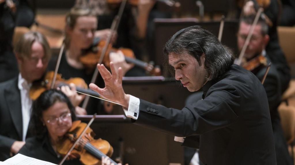 Vladimir Jurowski durante una actuación