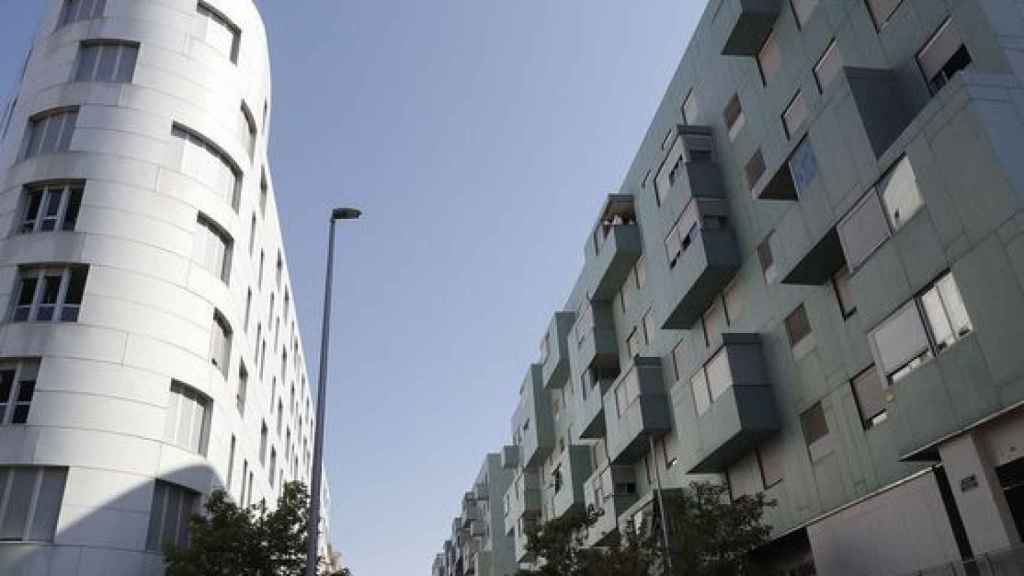 Varios edificios de pisos en Madrid