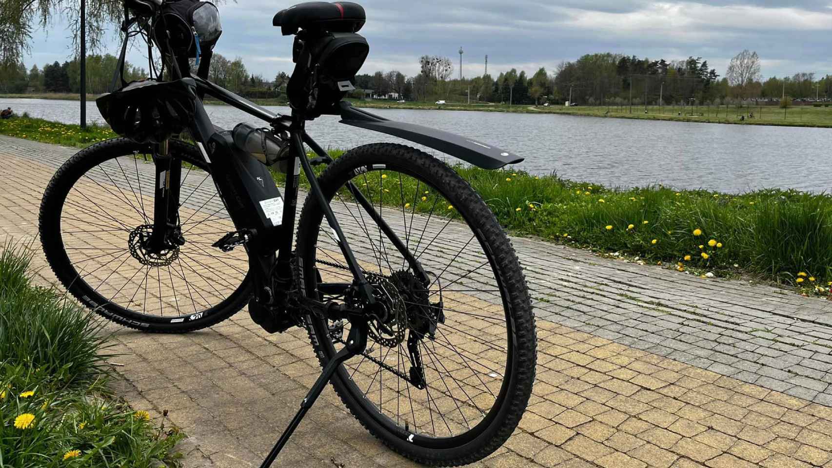 Una bicicleta con un kit de eSoulbike instalado