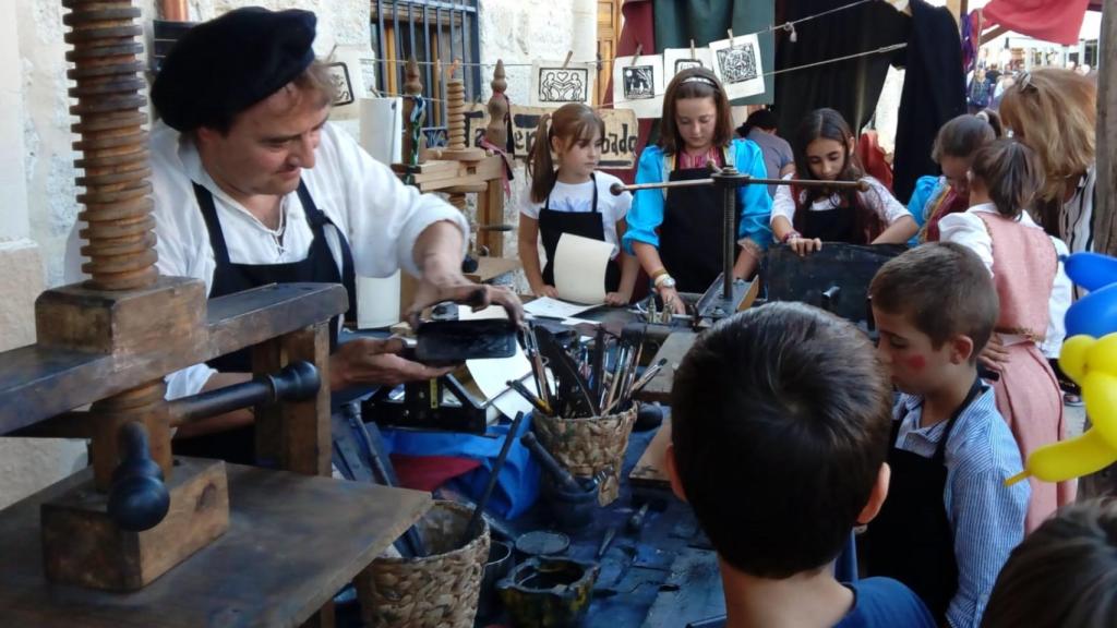 Javier impartiendo un taller