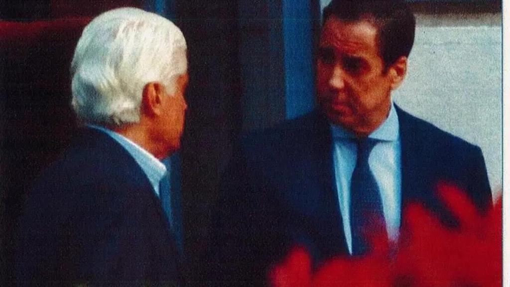 Reunión grabada por la Guardia Civil.