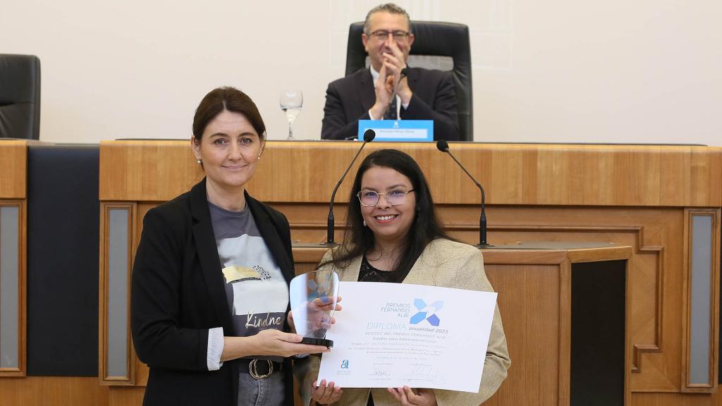 El accésito de los Premios Albi es para Victoria Margarita Villarreal y Caridad Rosa Jiménez.