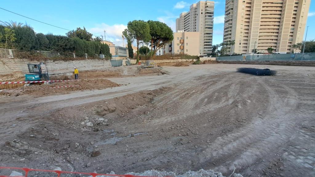 Terreno utilizado en la promoción Alborán Beach en El Campello.