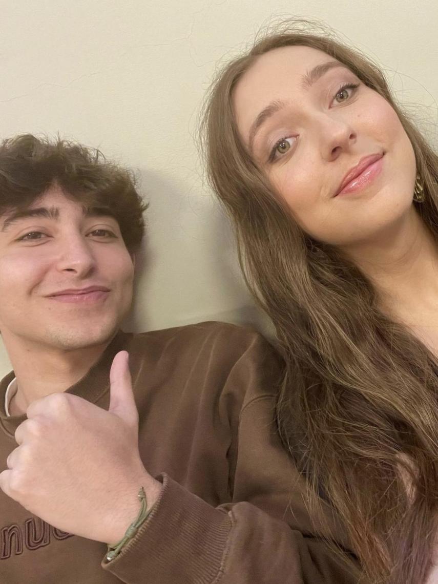 Berenice Lobatón junto a Juan del Val Roca.