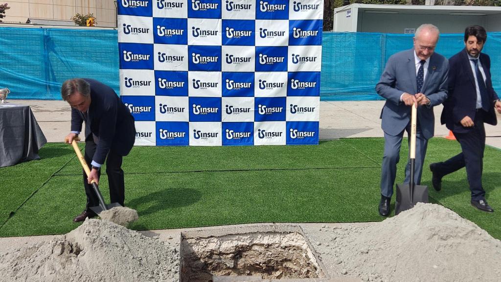 Acto de primera piedra del edificio de Insur en Málaga.
