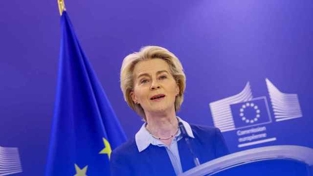 La presidenta de la Comisión Europea, Ursula von der Leyen, en rueda de prensa.