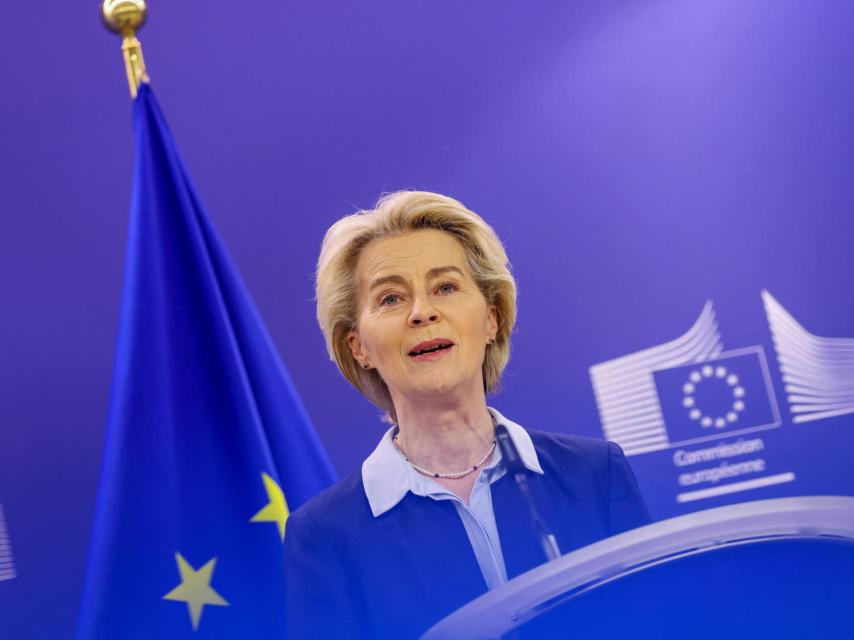 La presidenta de la Comisión Europea, Ursula von der Leyen, en rueda de prensa.