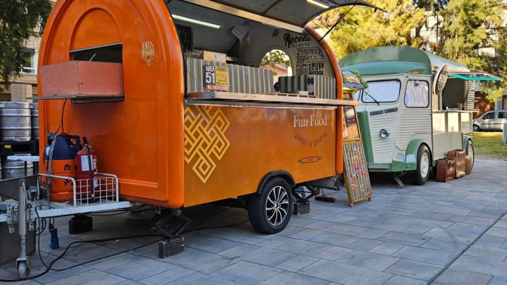 Planes del finde en Alicante: el Street Food Market en Séneca y un musical de los 80 y 90 en el Principal