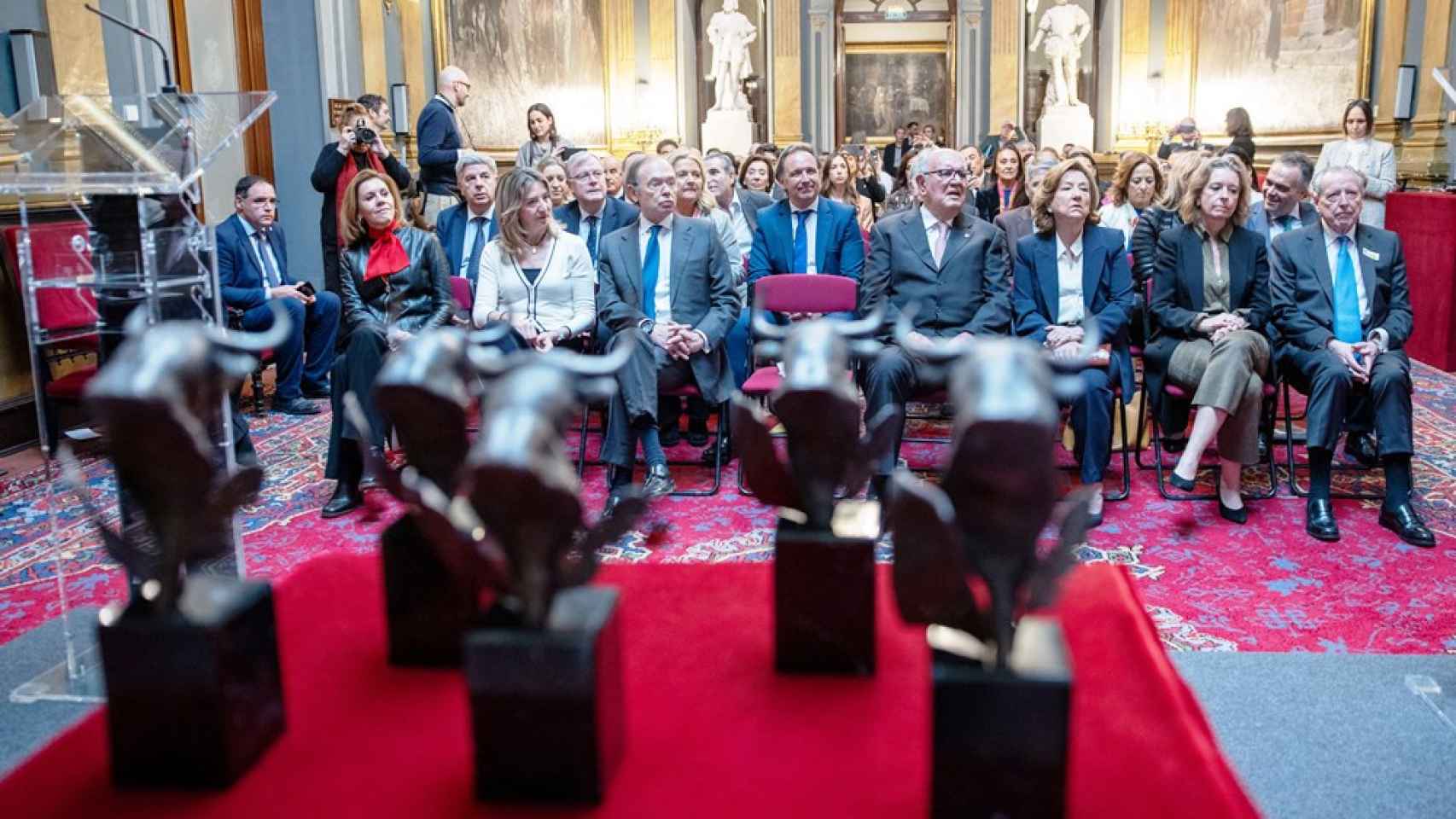 El Salón de los Pasos Perdidos para la entrega de los XVI premios de la Asociación Taurina Parlamentaria