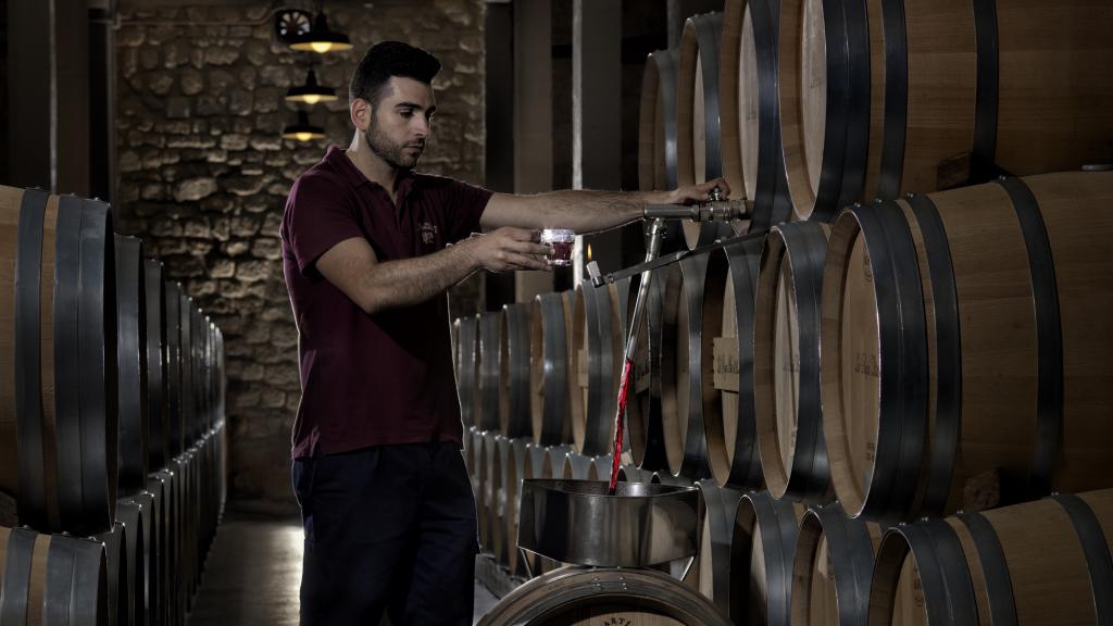 El vino que necesita 66 meses, entre crianza y reposo, para salir al mercado cumple 50 años