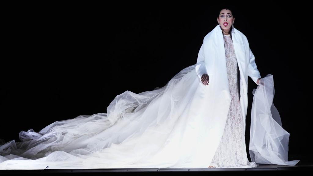 Rossy de Palma (La mujer), en 'Silencio'. Foto: © Javier del Real | Teatro Real