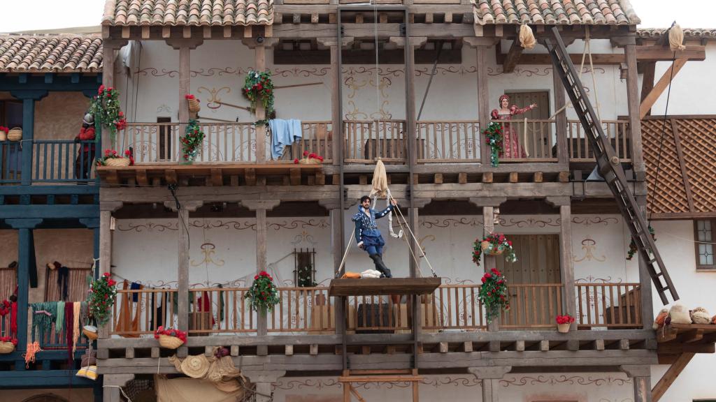 Vista externa del escenario vertical donde se representa 'Desmayarse'.