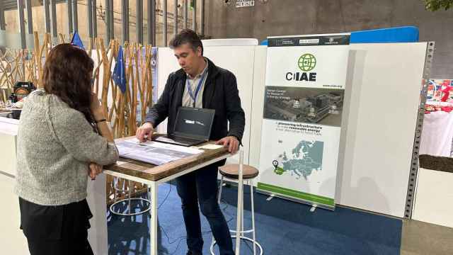 El 'stand' del CIIAE de Extremadura en la 10ª Cumbre de Regiones y Ciudades  en la ciudad belga de Mons.