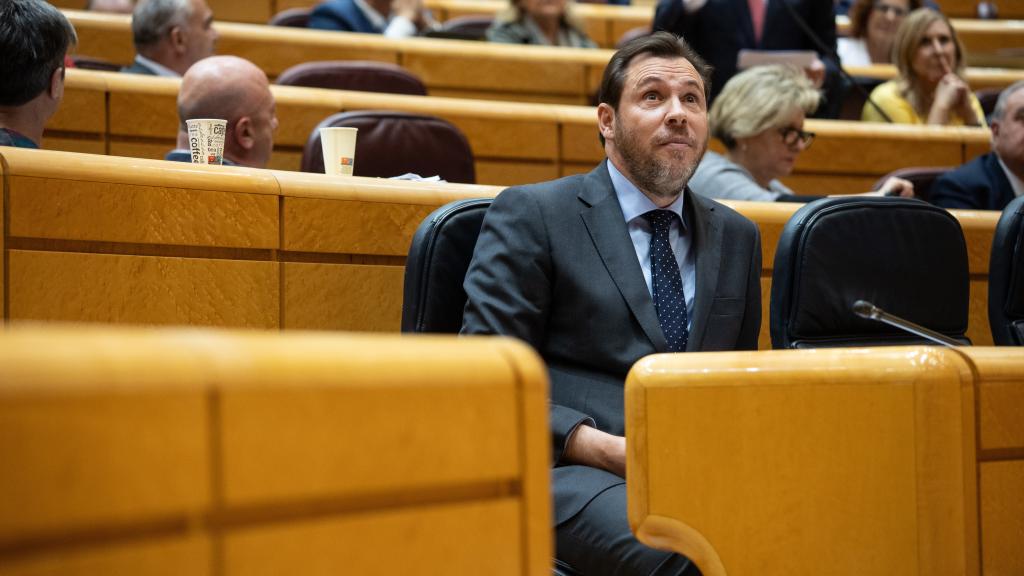 El ministro de Transportes y Movilidad Sostenible, Óscar Puente, en una imagen de archivo en el Senado.