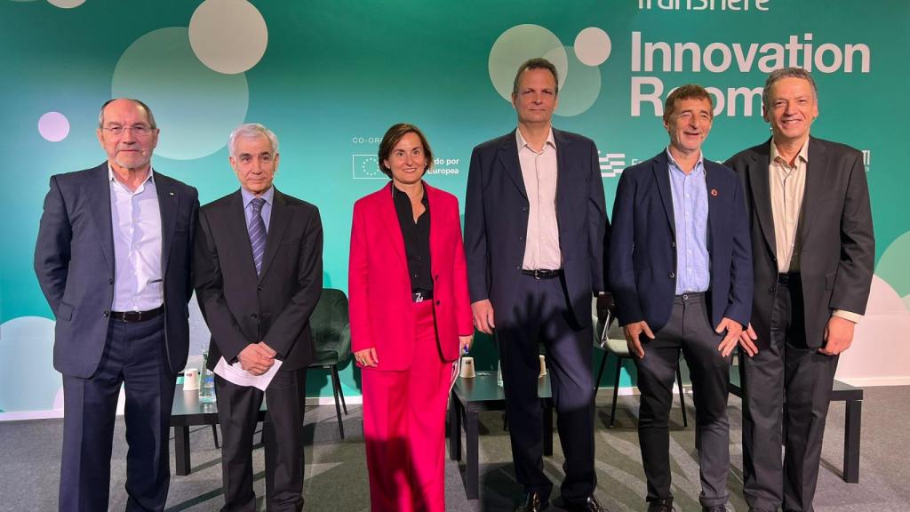 De izquierda a derecha: Pedro Mier, Jaime Martorell, Mayte Bacete, Xavier Gómez, Mario Nemirovsky e Ilan Spillinger.