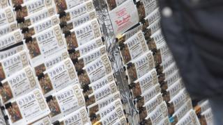 El primer premio de la Lotería Nacional cae íntegro en un pueblo de Castilla y León: lluvia de billetes y alegría