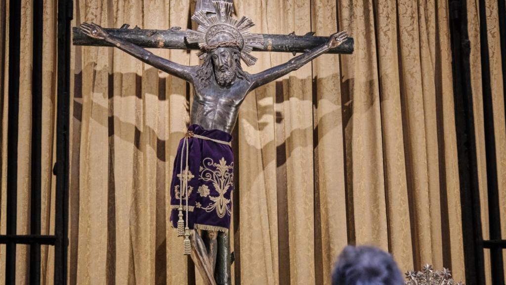 Santo Cristo de Lepanto antes de ser restaurado en la Catedral de Barcelona