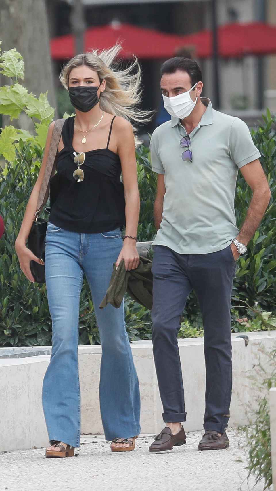 Enrique Ponce y Ana Soria, en una fotografía tomada en Nimes, Francia, en 2020.