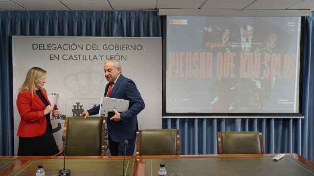 El delegado del Gobierno en Castilla y León, Nicanor Sen, presenta la Operación Especial de Tráfico de Semana Santa, este viernes.