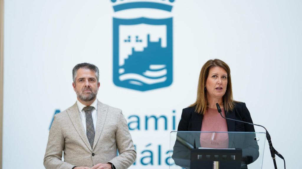 Carlos Conde y Carmen Casero, en rueda de prensa este viernes.