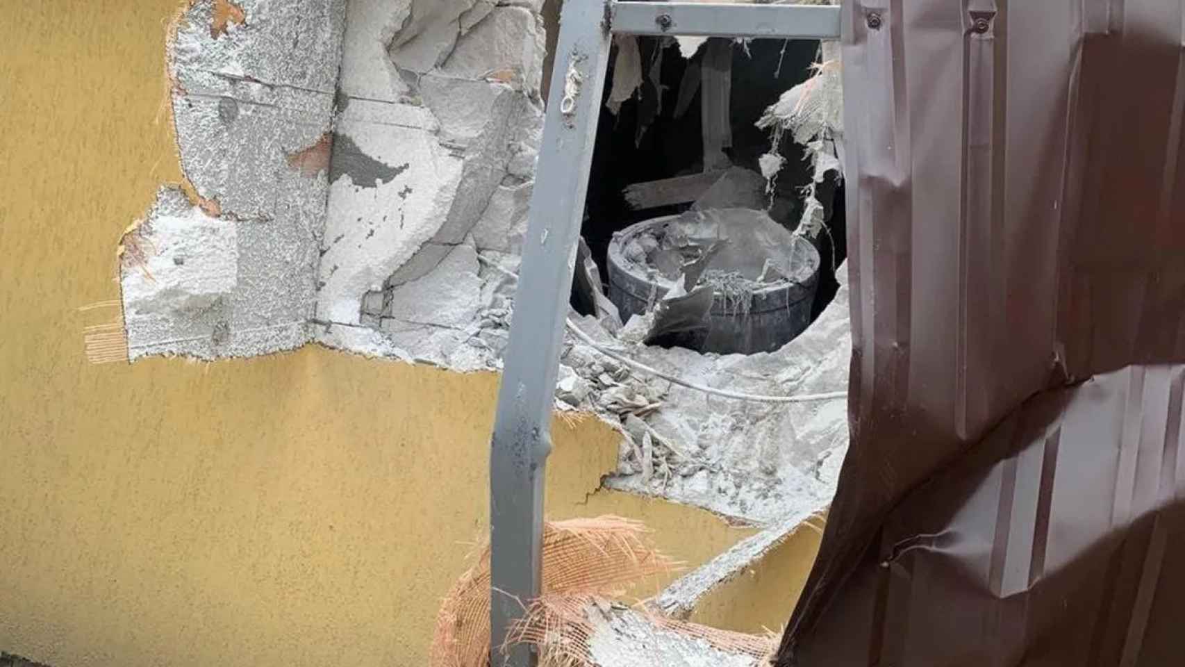 Restos de la ojiva de un misil Zircón derribado por Ucrania