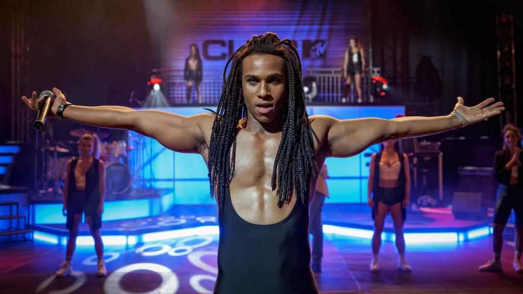 Fotograma de 'Girl You Know It's True'.