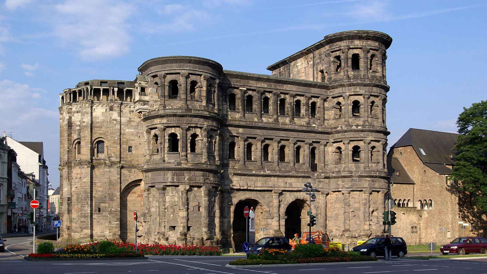 Porta Nigra de Tréveris construida por los romanos en el año 180 d.C.