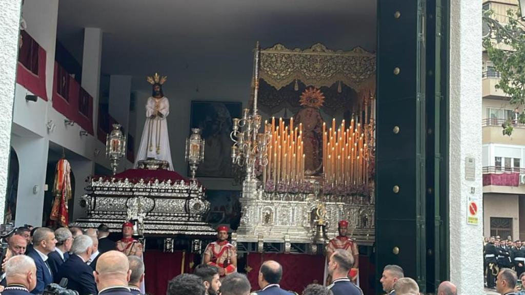 Una imagen de los dos tronos.