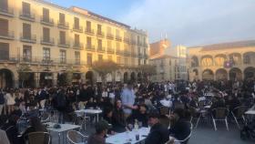 Plaza Mayor de Zamora abarrotada el Domingo de Ramos