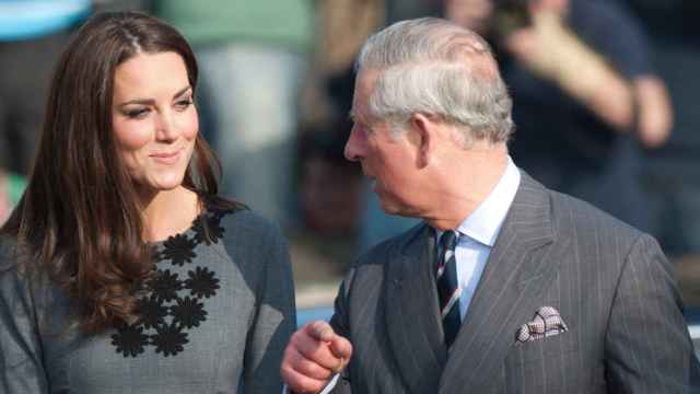 Kate Middleton y el rey Carlos III, en una imagen de archivo. Año 2012.