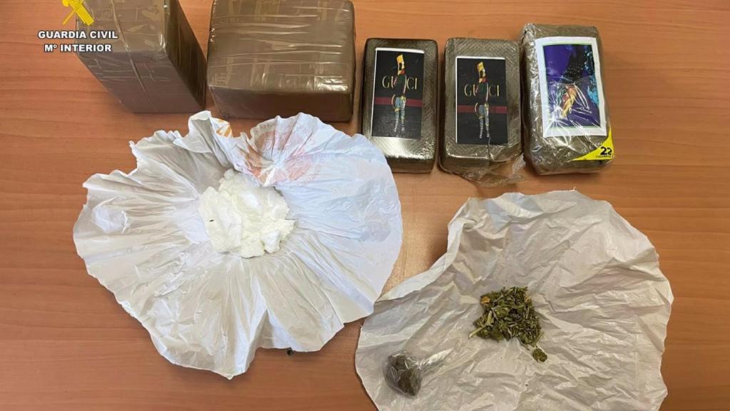 Droga incautada a una persona en Albacete.