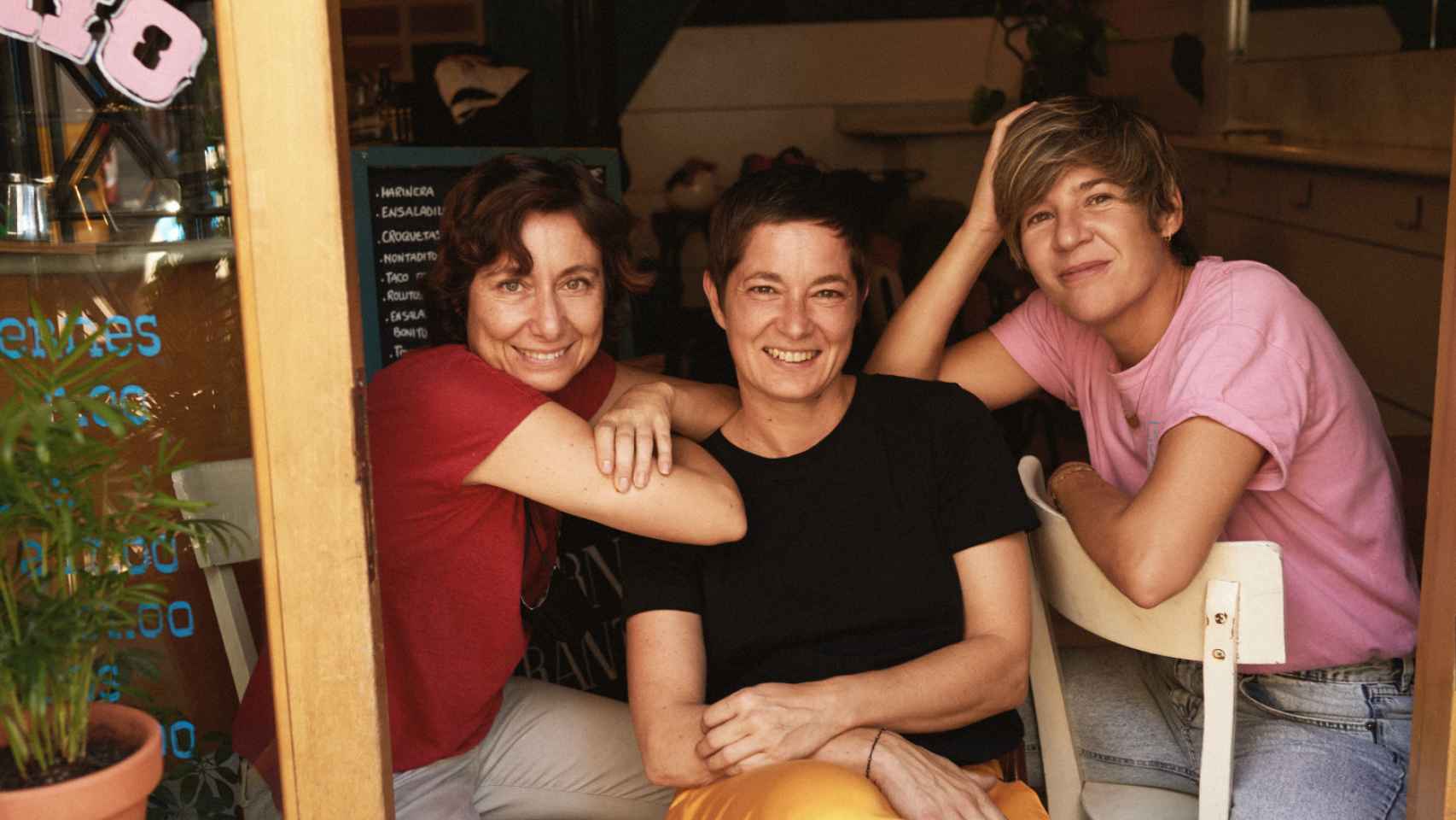 Las propietarias de la Taberna Errante Lola Hidalgo, Jopi Hidalgo y Elena Vega, de izquierda a derecha.