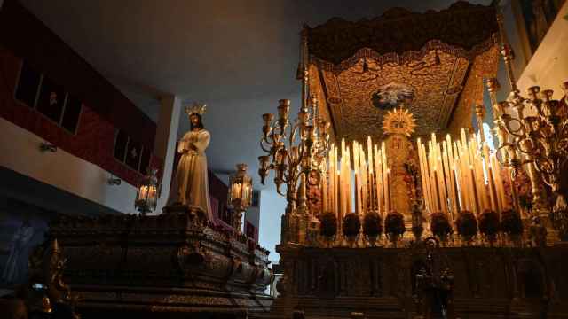 Los tronos de Cautivo y Trinidad, en su casa hermandad.
