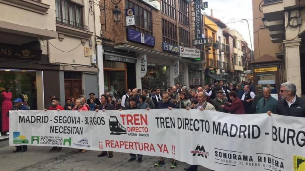 Manifestación de la Plataforma por las calles de Aranda
