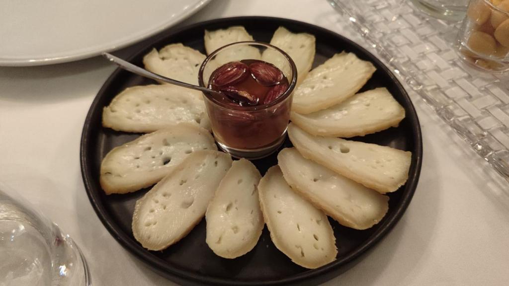 Queso de oveja semicurado.