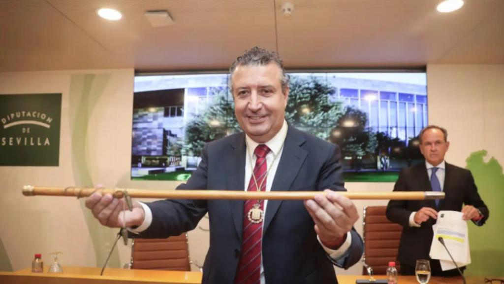 Javier Fernández, alcalde de La Rinconada y de la Diputación de Sevilla.