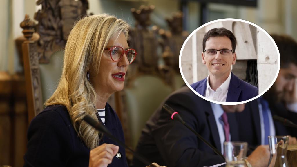 La teniente de alcalde y concejal de Educación y Cultura, Irene Carvajal, junto a una imgen de Pedro Herrero