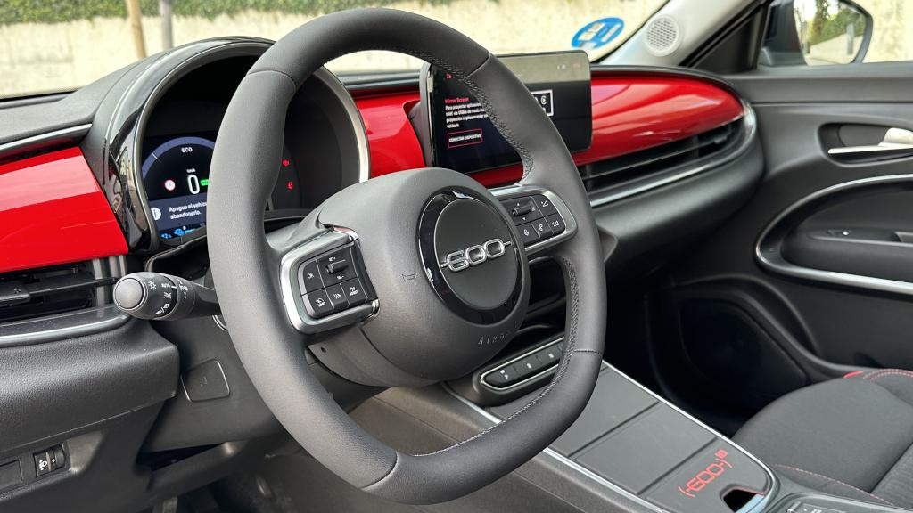 Interior del Fiat 600e.