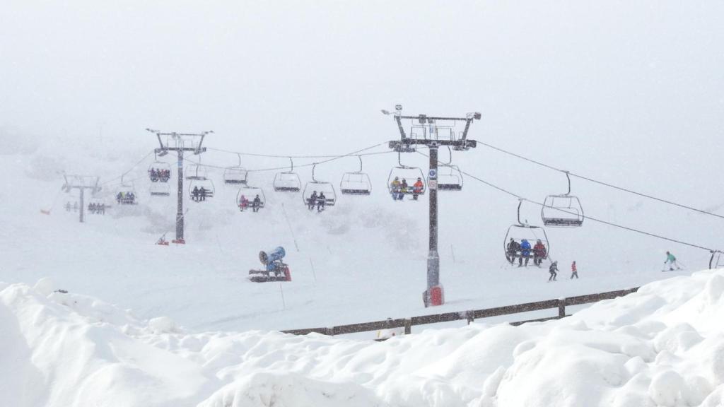 La Aemet activa la alerta amarilla por nevadas en Asturias: este será el tiempo para Semana Santa